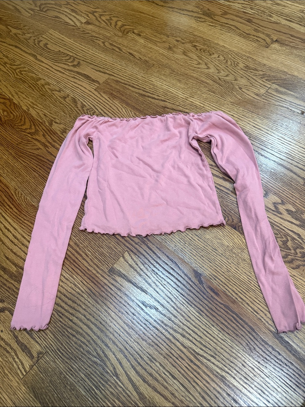Forever 21 Dusty Pink Off-the-Shoulder Lettuce-Edge Crop Top
